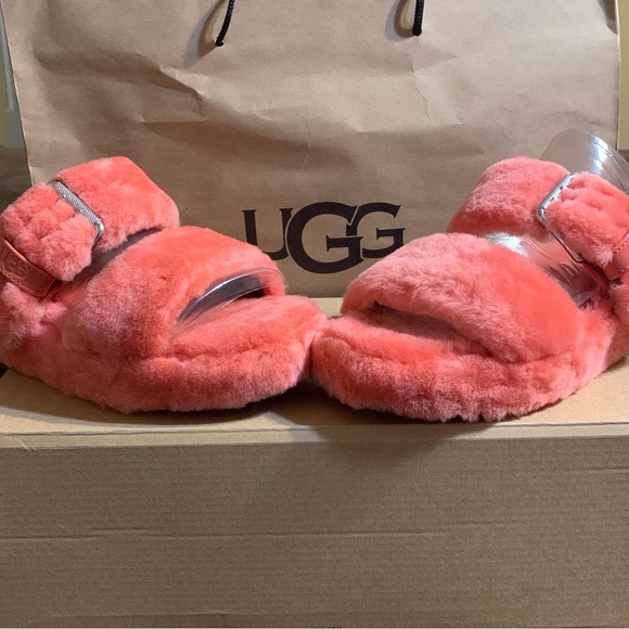 UGG Women's Fuzz Yeah Slippers - Picture 6 of 11